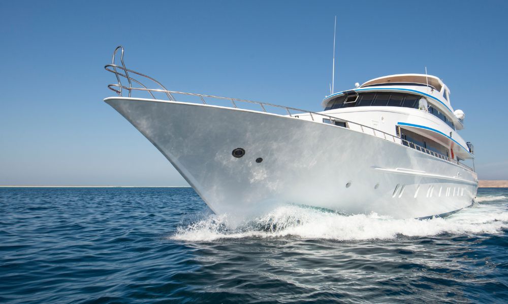 rent yacht dubai